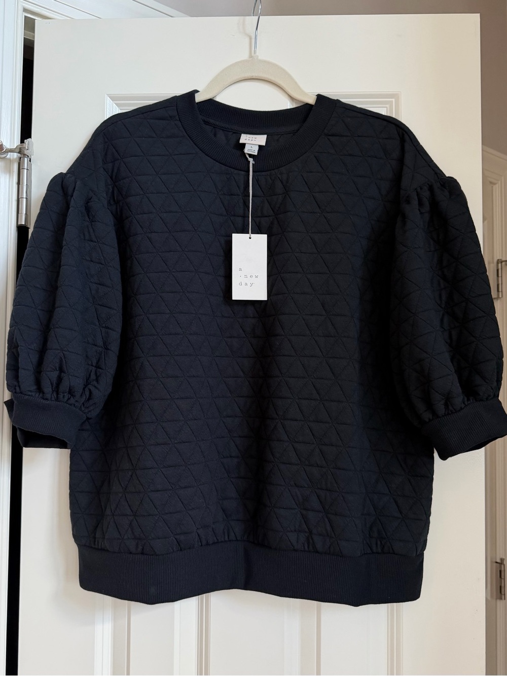 NWT A New Day Black Quilted Puff Sleeve Sweatshirt Top Size L Fall Cozy Chic